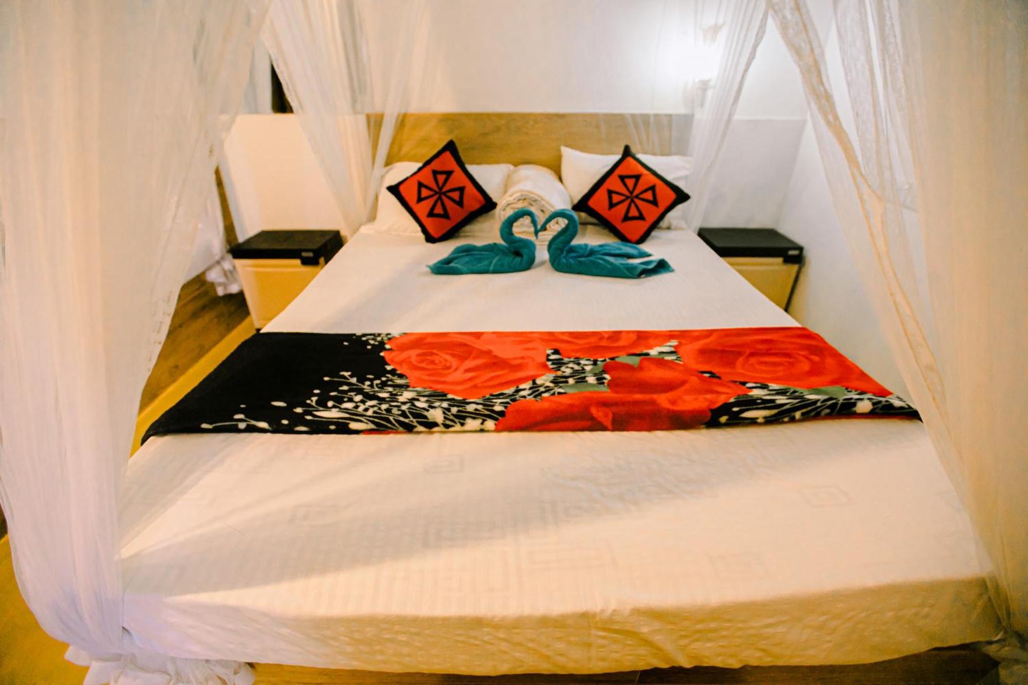 The Diary Hotel Ella Bagian luar foto